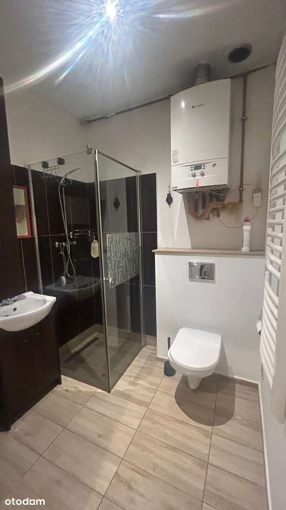 Rybnik - piętro w kamienicy 3 pokoje, kuchnia, łazienka, czynsz 150 zł-7