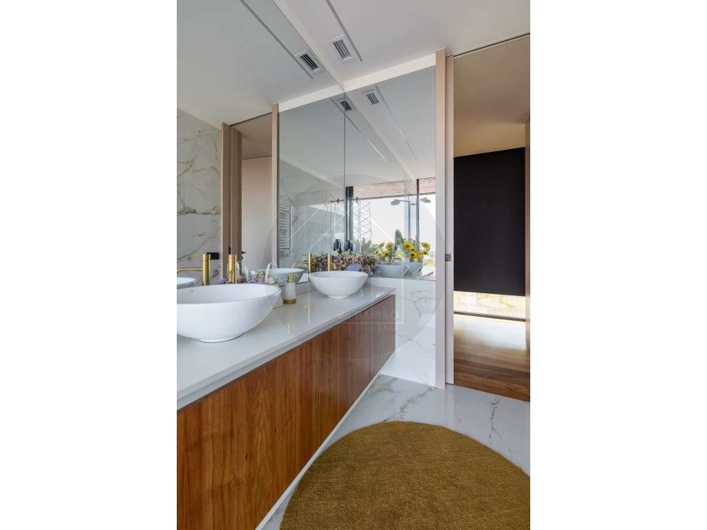 Moradia T6, térrea contemporânea, piscina, terraços e jardim junto ...-32