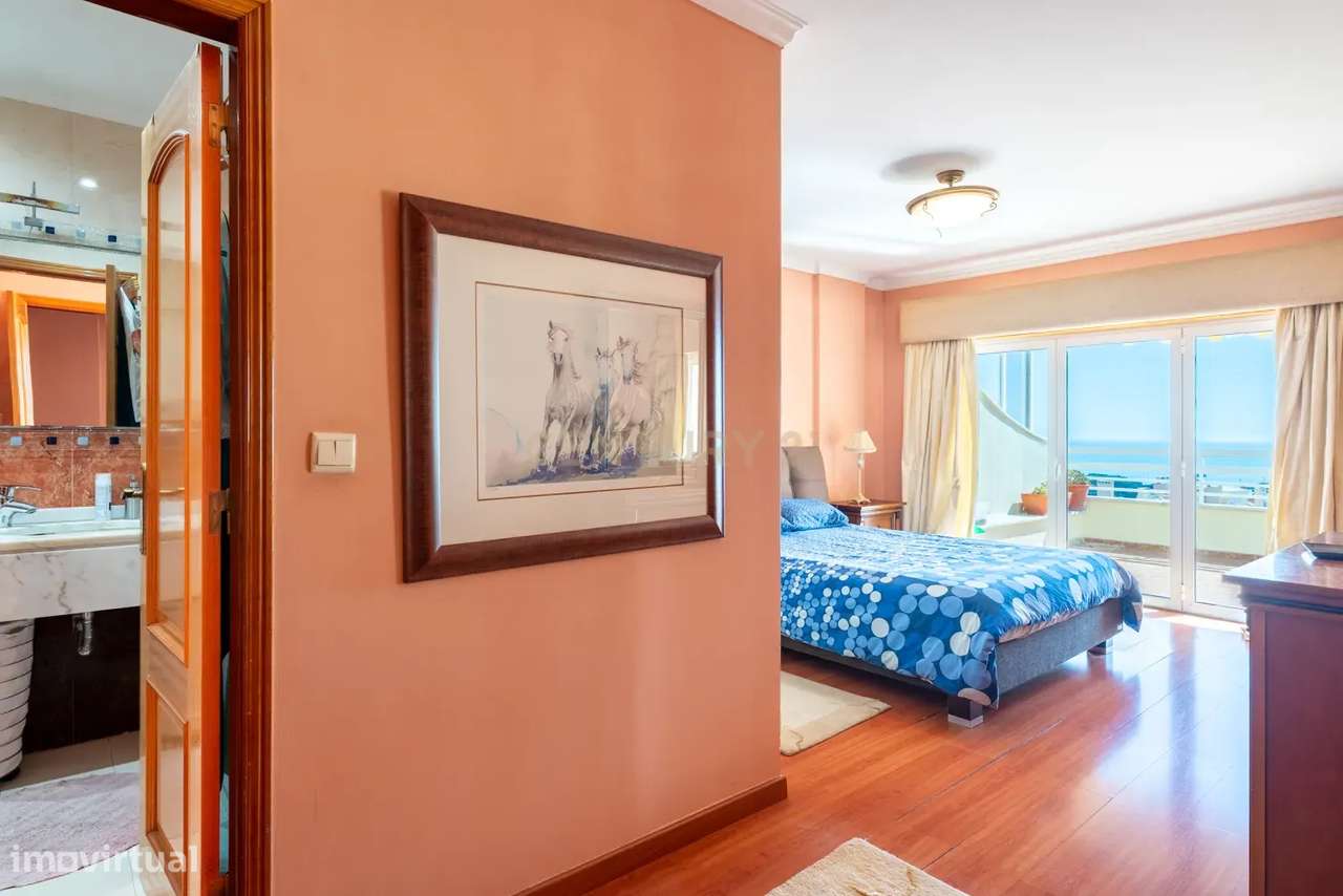 Penthouse T5 Jardins da Parede-21