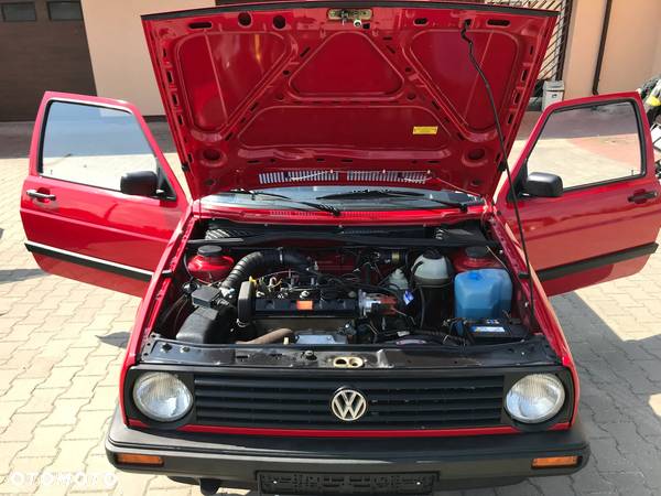 Volkswagen Golf 1.3 CL - 27