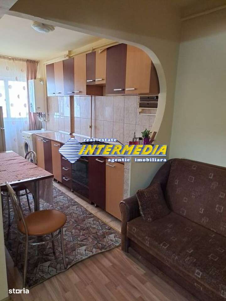 Garsoniera 32 mp de vanzare etaj 2 Alba Iulia mobilata-1