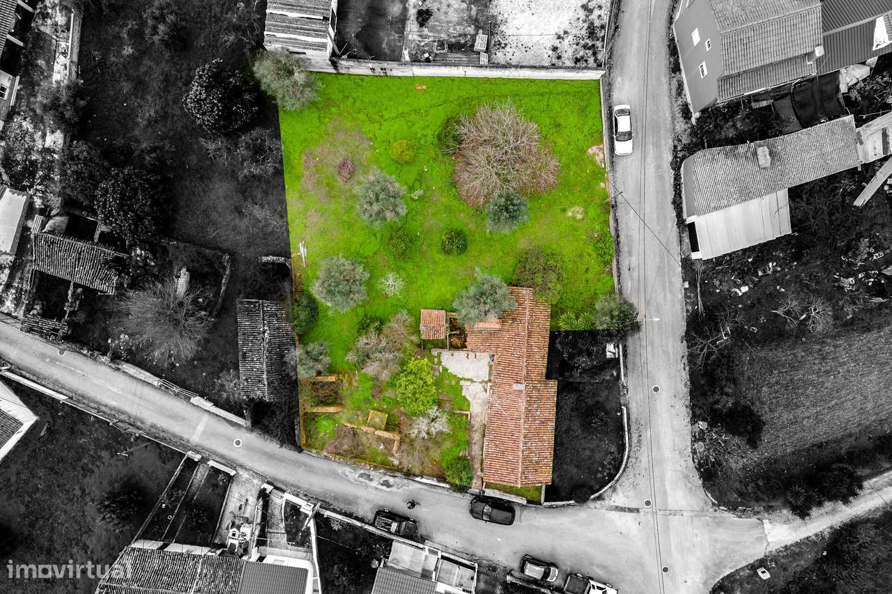 MORADIA | CASAIS DE REVELHOS | ABRANTES | P/ REMODELAÇÃO TOTAL - Grande imagem: 2/51