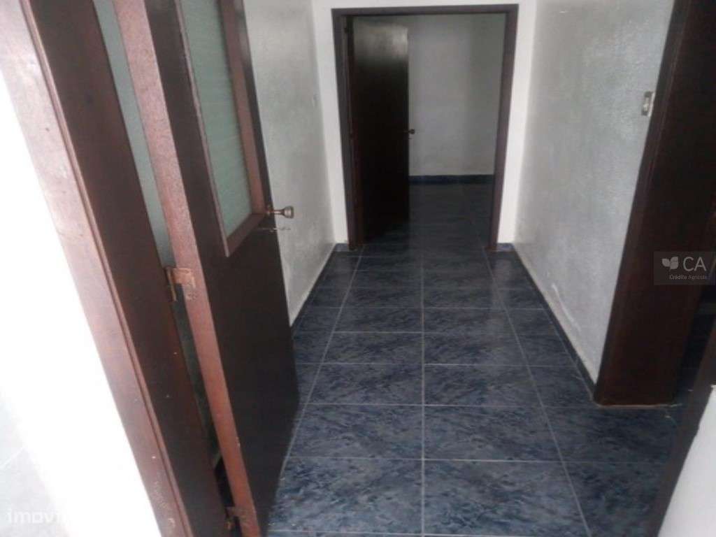 Loja para venda com 48m² no centro da freguesia de Benavila, concel... - Grande imagem: 5/5