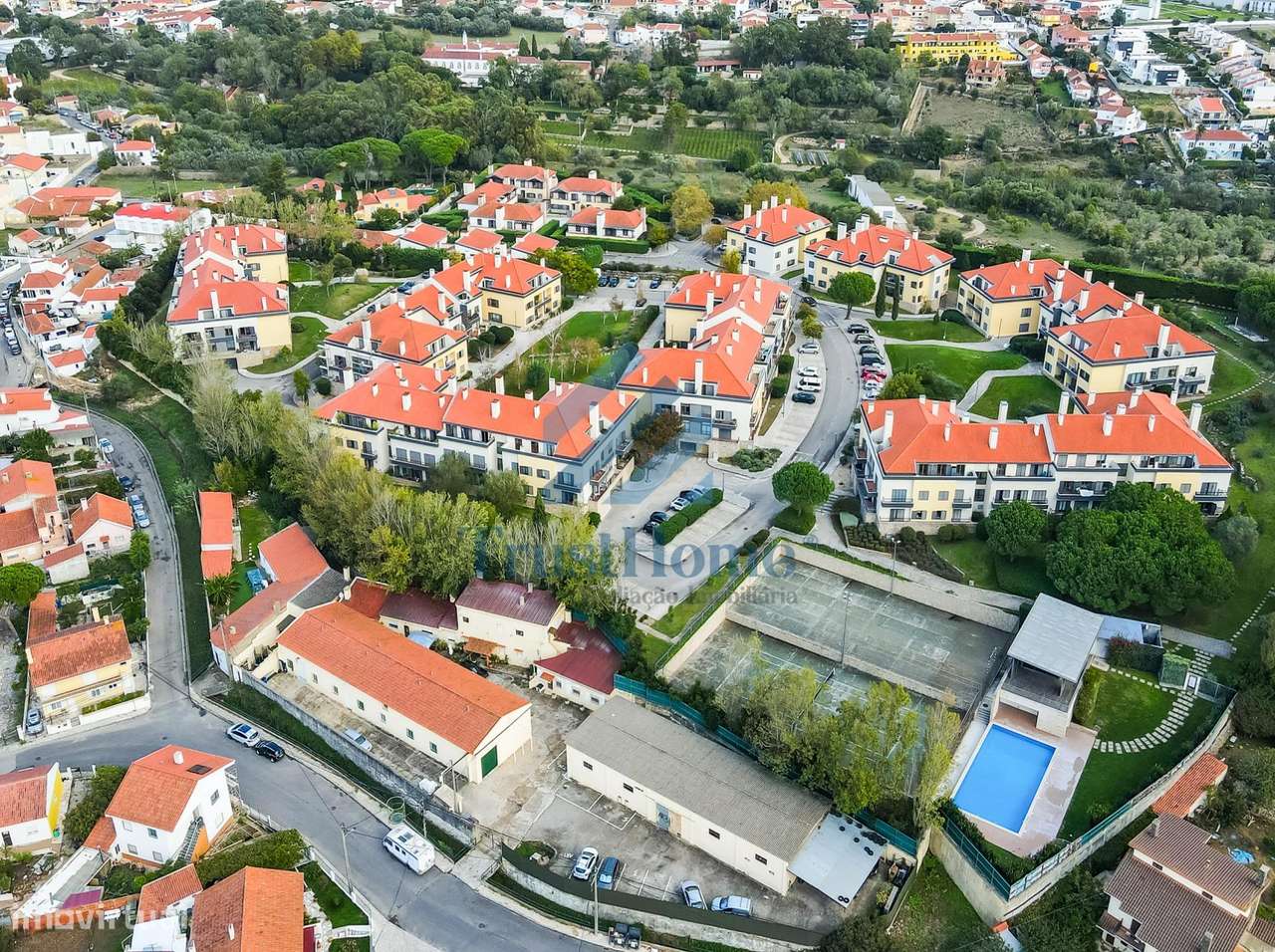 T3 em condomínio privado com dois lugares parqueamento-35