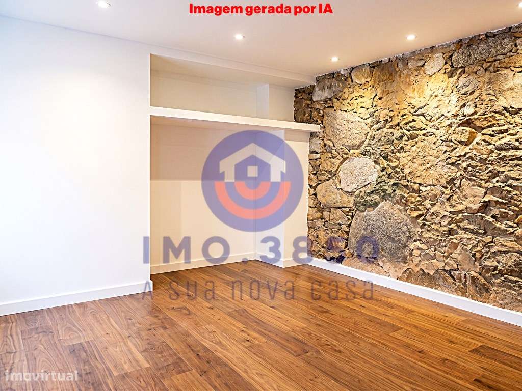 Moradia T3 em pedra para recuperação-17