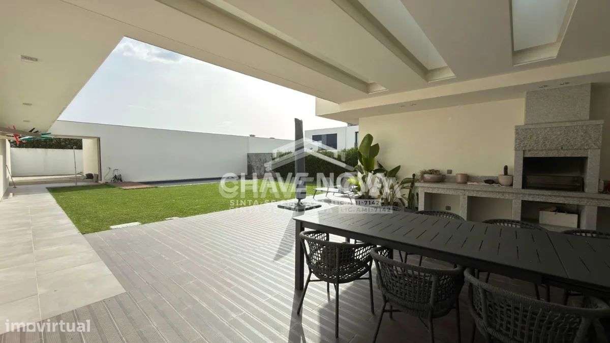 PS - Moradia em Banda V5 , situada em Valadares, V.N.G 800m das Praias - Grande imagem: 3/43