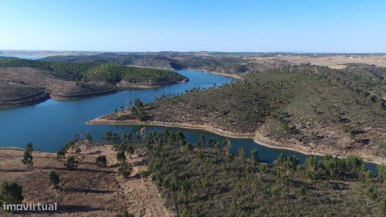 Alqueva - 3 Herdades confinantes 783 ha-3