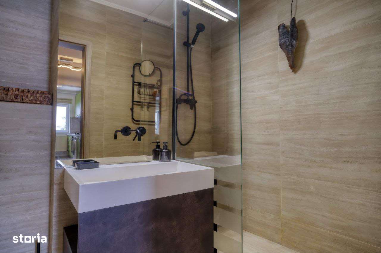 Apartament cu 2 camere de vanzare Central - Str. Crisan-15