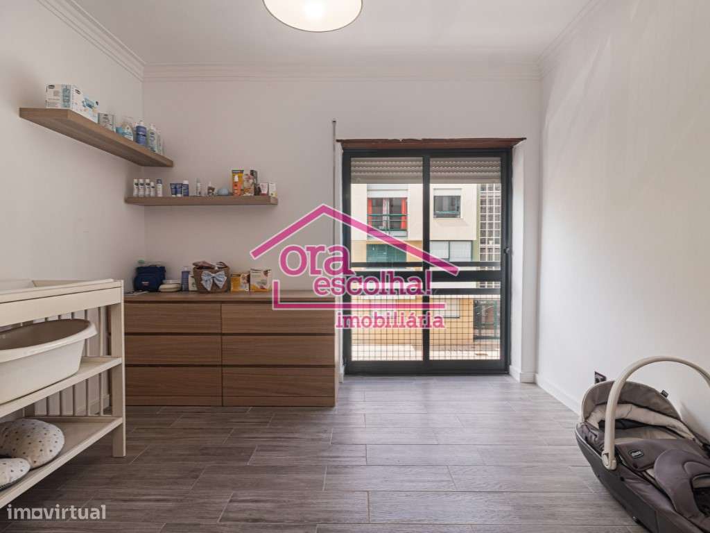 Apartamento T2 com Arrecadação individual na Baixa da Banheira.-8