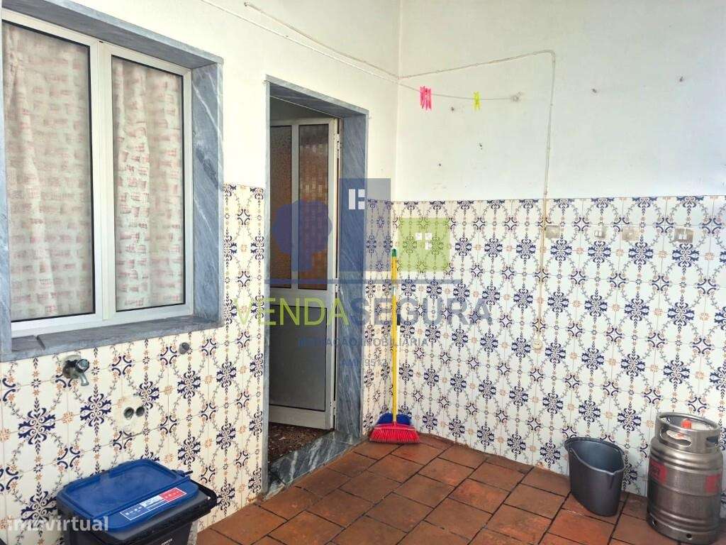 Apartamento T2 com marquise |  Centro da Cidade | Moura-12