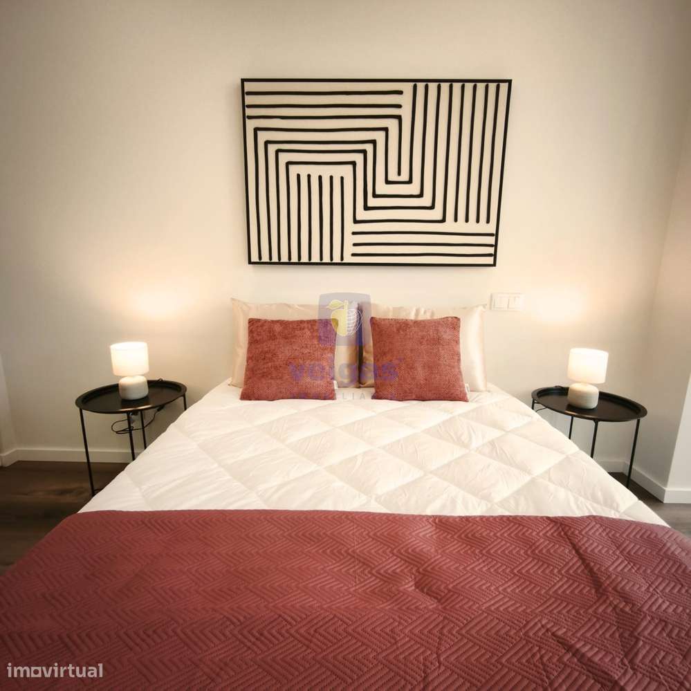 Apartamento T3 totalmente remodelado em Benfica-5