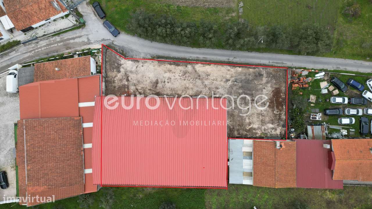 Armazém /Leiria/ 600 m² /Próximo da Nacional 1 - Grande imagem: 3/21