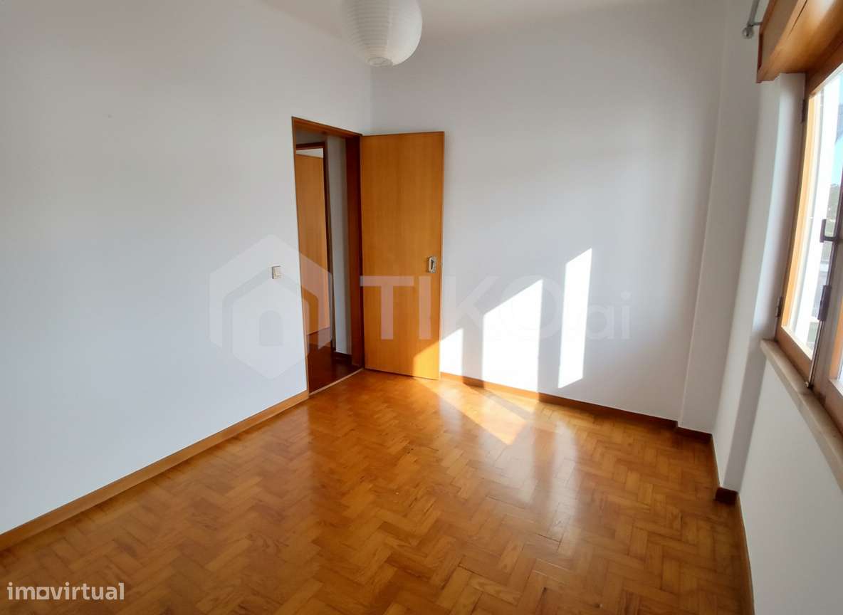 T3 no Coração do Montalvão – Excelente oportunidade para Remodelar ou-7