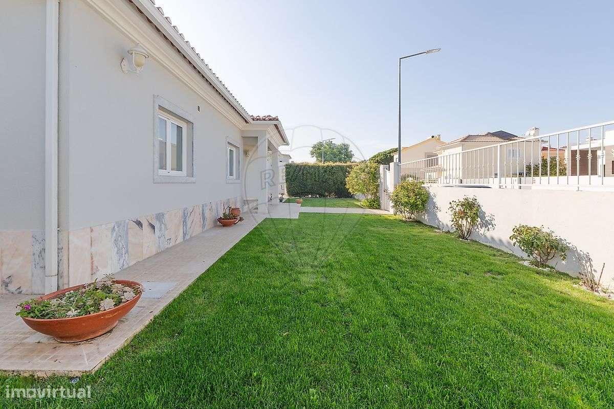 Moradia T4 para venda-46