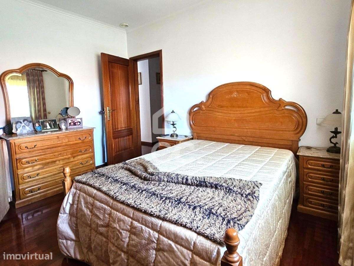 Moradia Individual V3+1 no Centro de Pevidém-12