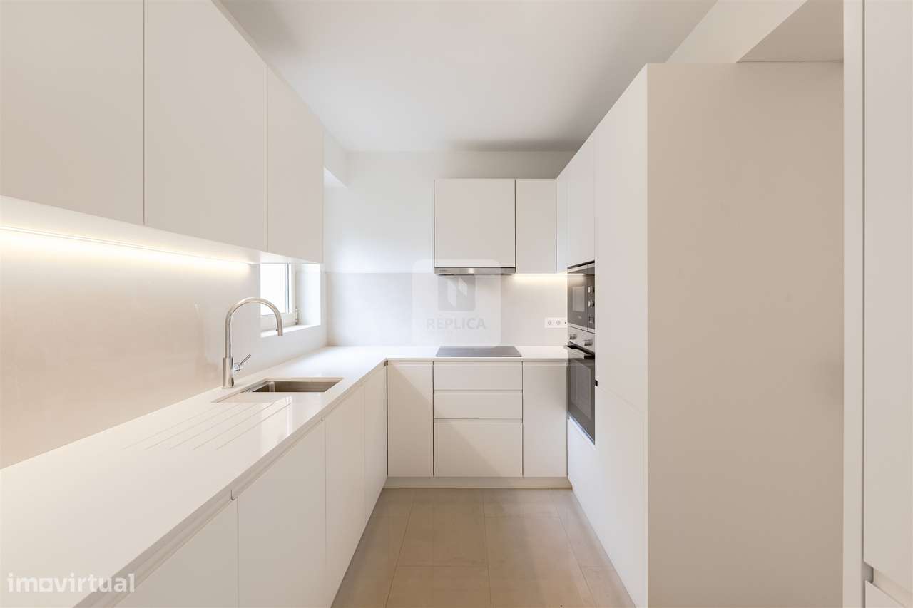 Apartamento T3 Remodelado em Condomínio Fechado no Campo Alegre, Porto - Grande imagem: 5/36