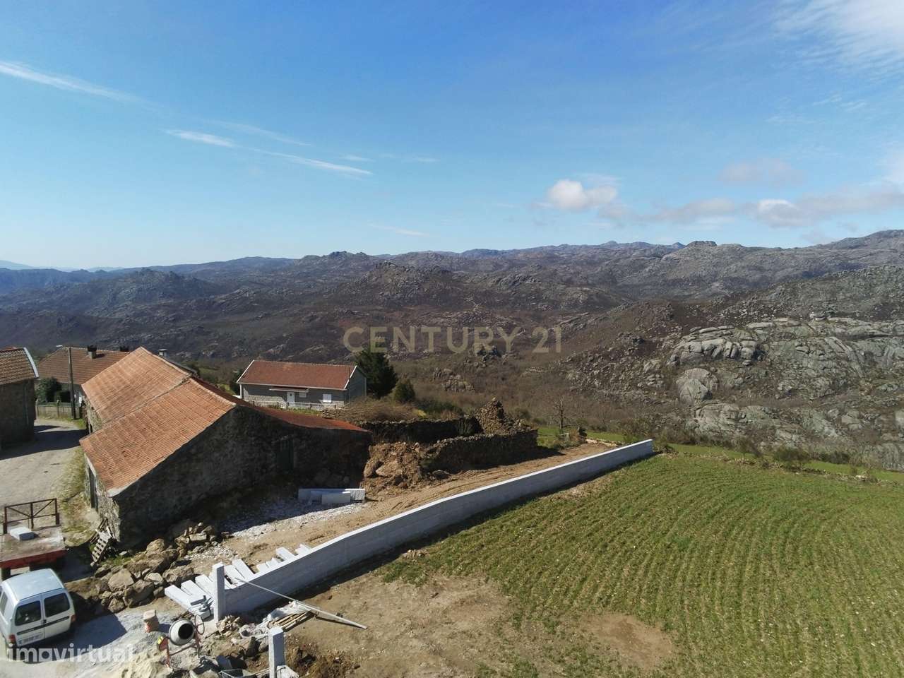 Terreno com Ruina em Pitão das Junias, zona do geres-7