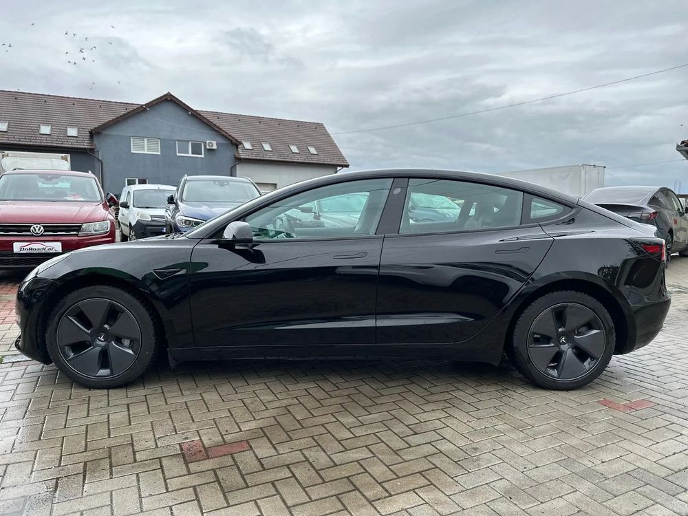 Tesla Model 3 Langstreckenbatterie Allradantrieb Dual Motor - 11