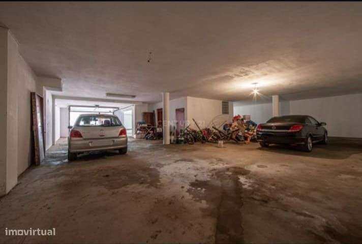 Moradia de Luxo T7 na quinta do Peru-34