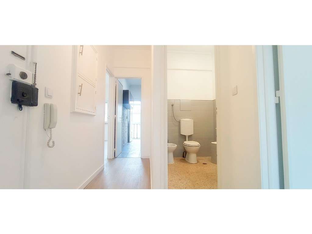 T2 Cacém em zona central perto de transportes-9