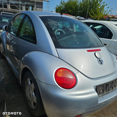 Volkswagen Beetle na częsci - 6