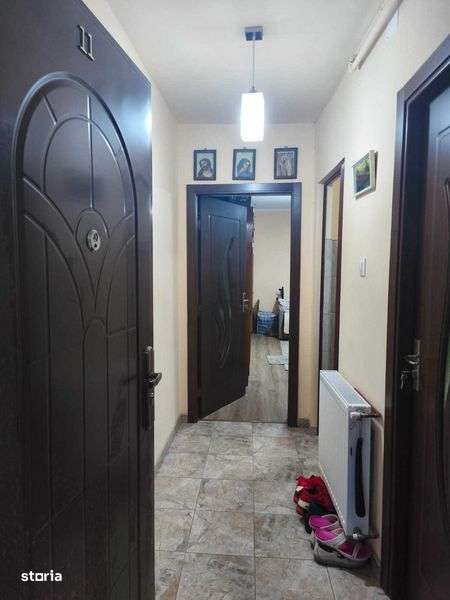 Garsoniera de vanzare - Imagine principală: 5/8