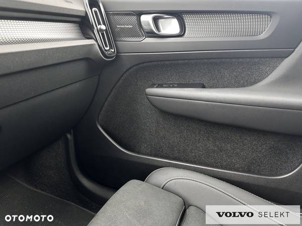 Volvo XC 40 - 18