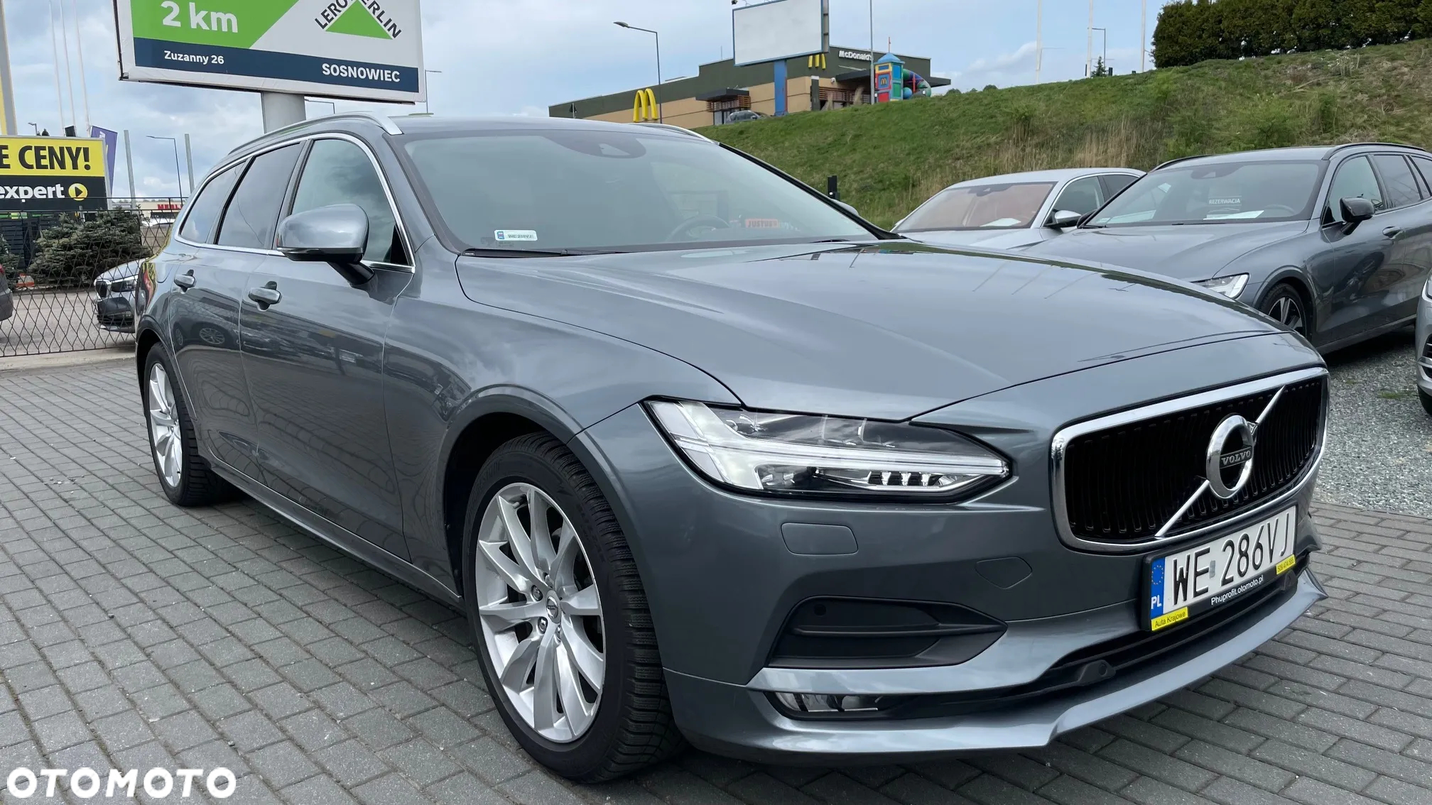 Volvo V90 D4 SCR Momentum Pro - 3