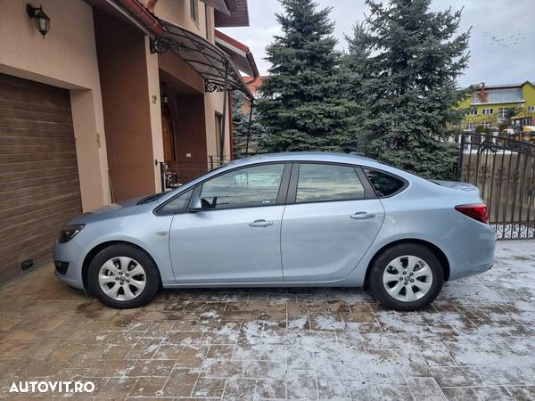 Opel Astra 1.4 Turbo 150 Edition - 2