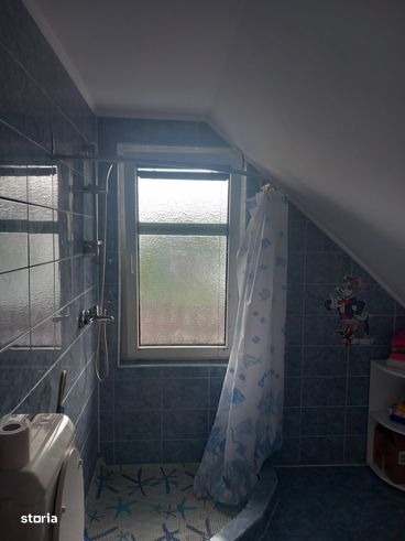 Casa cu etaj,5 cam,160 mp,teren 300 mp,Corunca, zona Peny-6