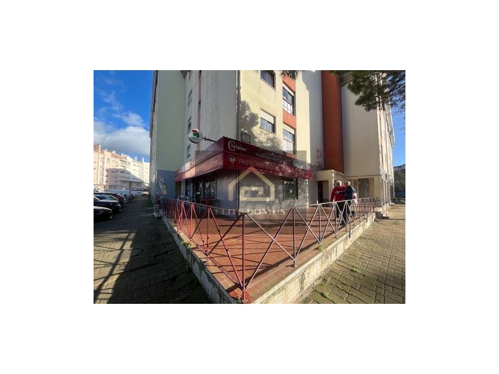 Café equipado e com excelente esplanada, Algueirão. - Grande imagem: 4/32