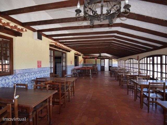 Edifício com Discoteca e Restaurante em Lote de 10.144m² - Grande imagem: 3/34