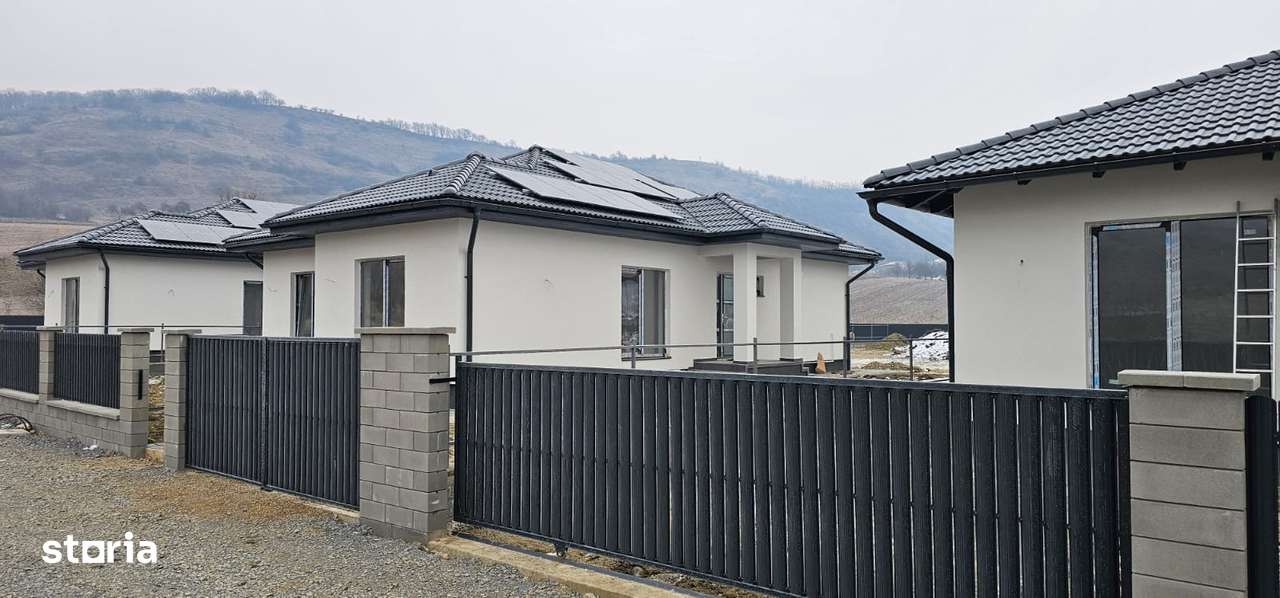 Casă pe un singur nivel la cheie, 120 mp,teren 650 mp,LIVEZENI - Imagine principală: 1/2