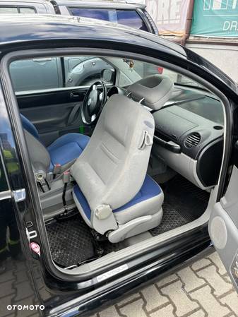 Volkswagen New Beetle 1.6 - 8