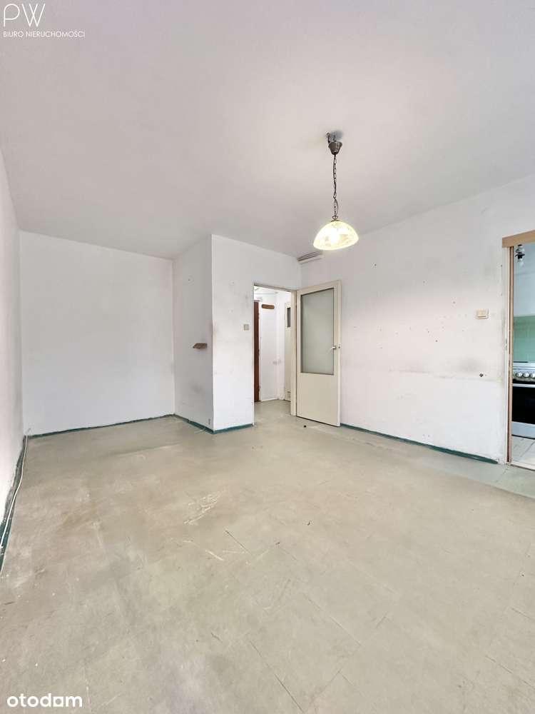 Okazja! Kawalerka z potencjałem. I piętro. Centrum-6