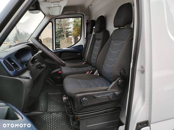 Iveco 35S18 - 16