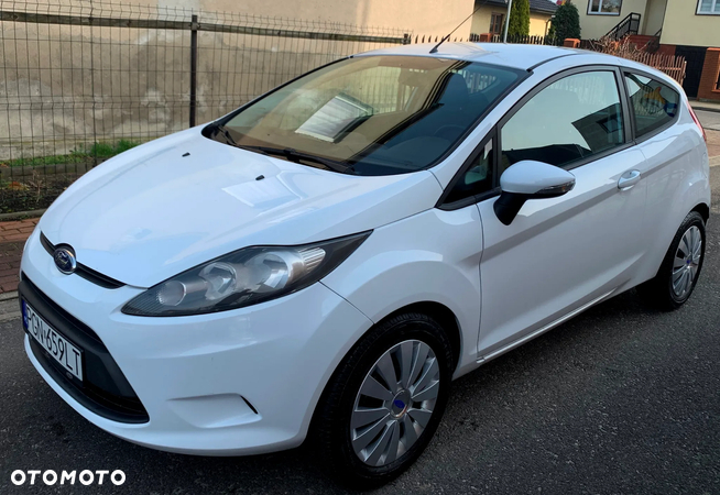 Ford Fiesta 1.6 TDCi Trend - 39