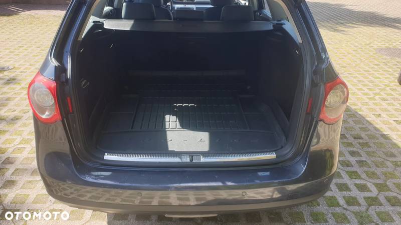 Volkswagen Passat 2.0 TDI Highline DSG - 13