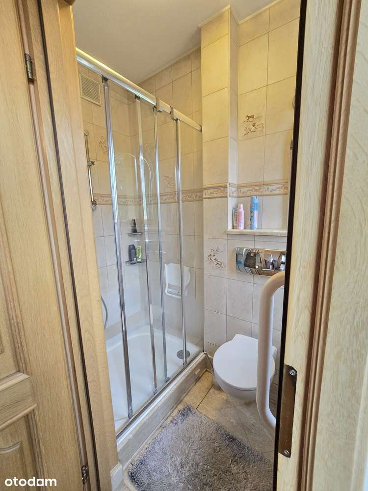 Interesujący dom w idealnej lokalizacji!-8