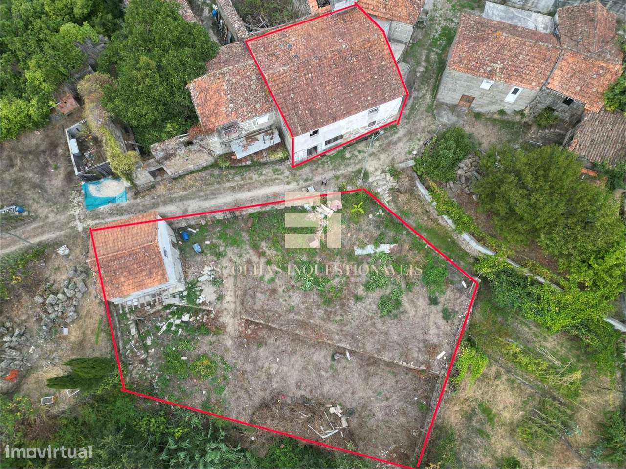 Moradia para restaurar com vista Rio Douro-1