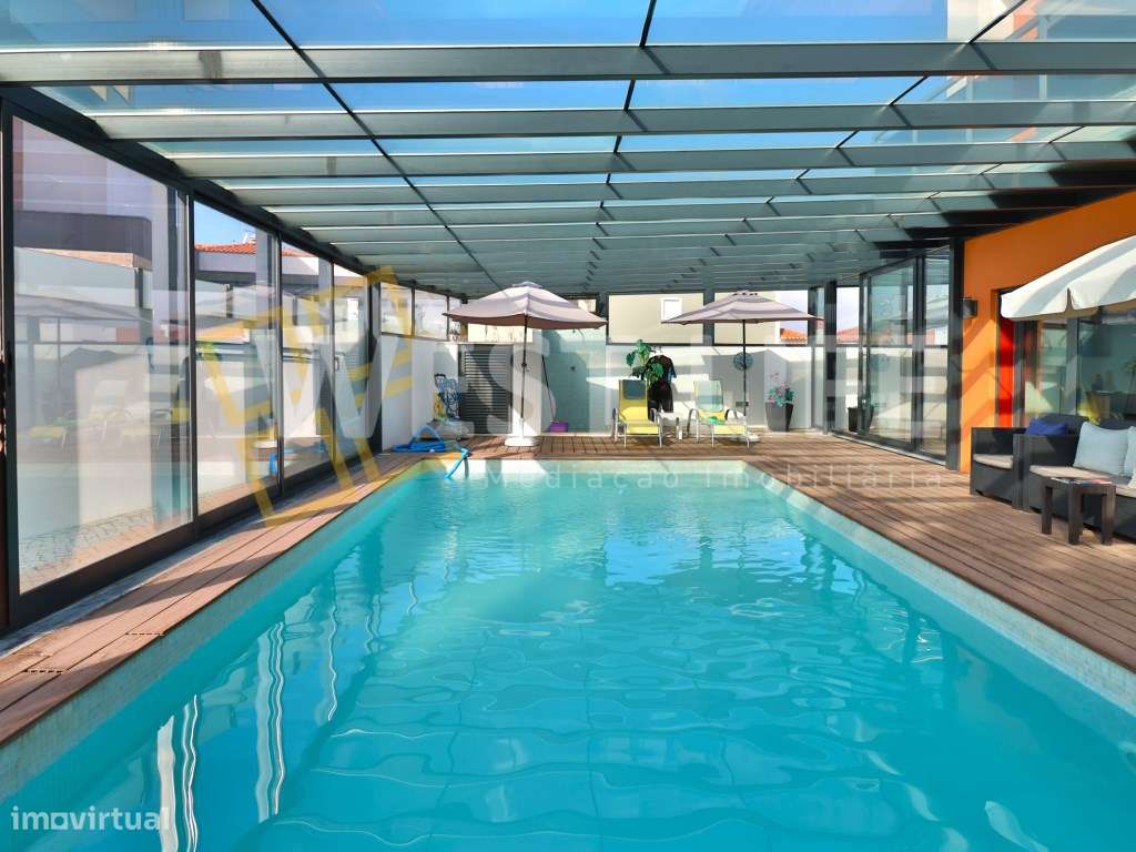 Moradia Independente T4 - PISCINA COBERTA + LOUNGE com CHURRASQUEIR... - Grande imagem: 5/30