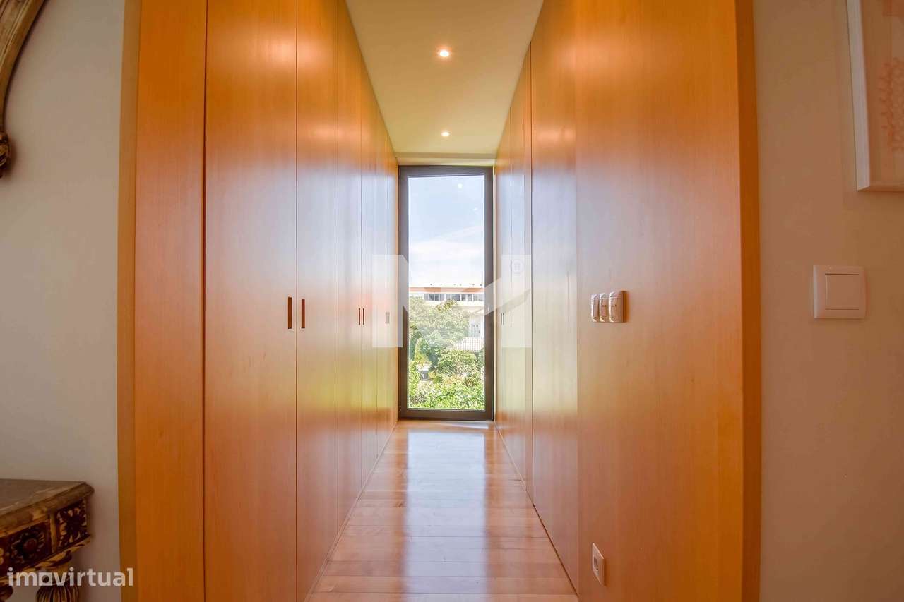 Moradia T4 | 4 Suites | Jardim | Centro | Maia-25
