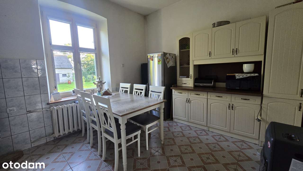 Dom jednorodzinny z budynkiem gospodarczym na dużej działce-10