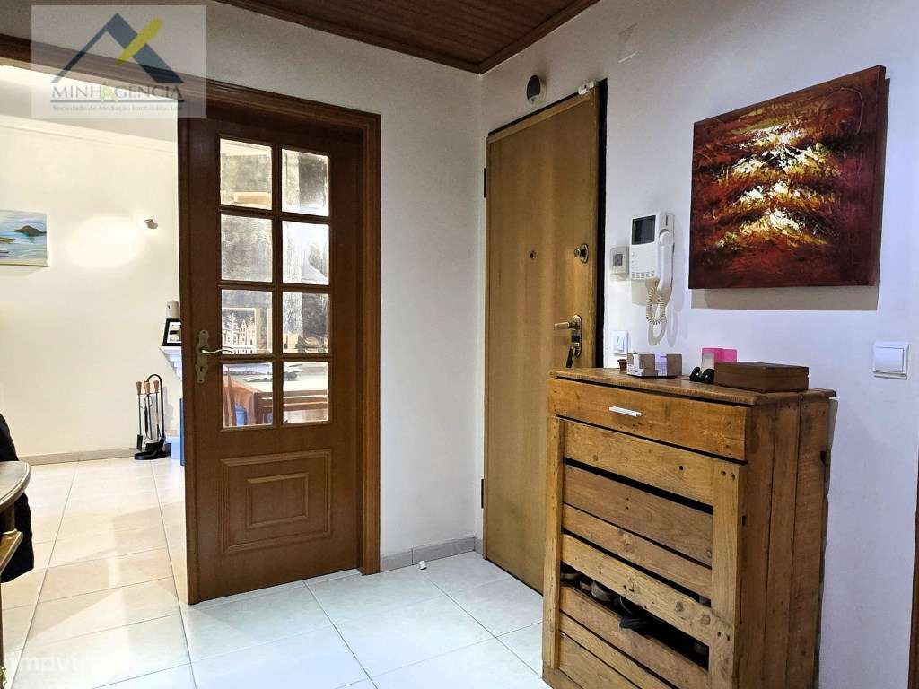 Apartamento T3 com garagem de 45 m2 em Setúbal-11