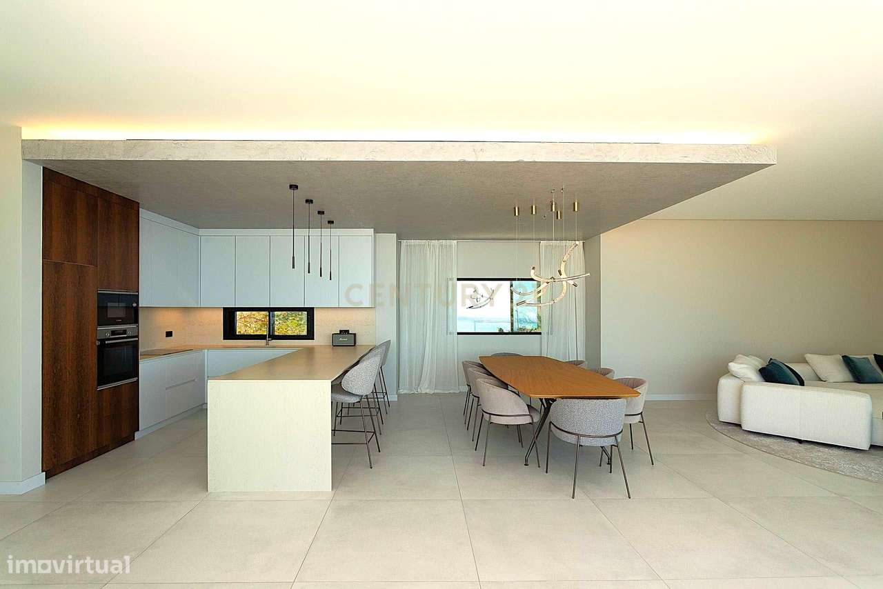 Moradia Moderna de Luxo com Vista Deslumbrante sobre o Atlântico – Sít-8