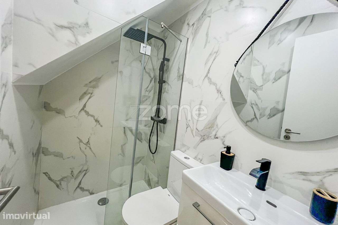 Arrendamento l T0 junto ao metro do Heroísmo - Grande imagem: 5/15