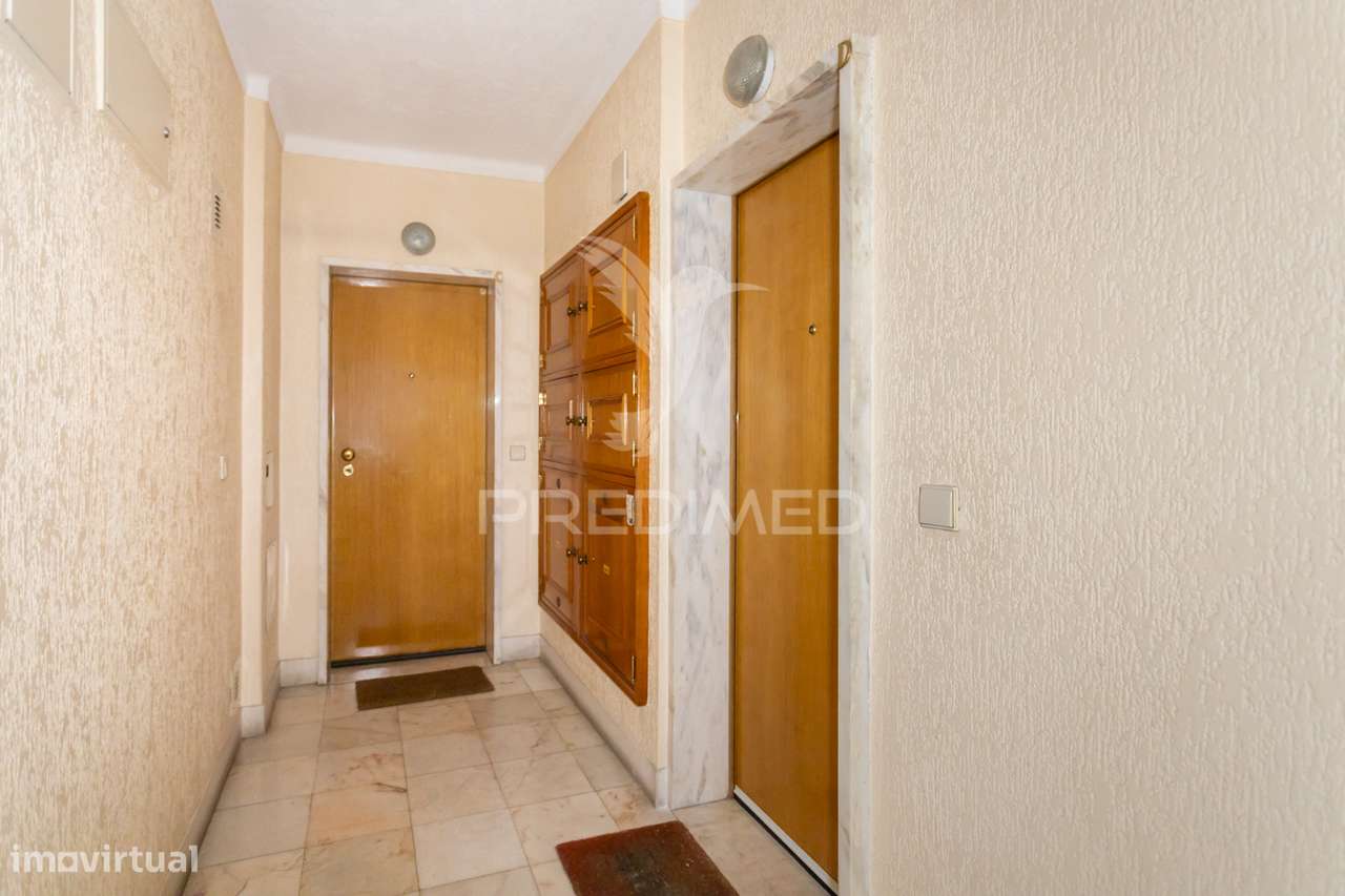 Apartamento T2-3Ass. Queluz Junto à Estação - Grande imagem: 5/29