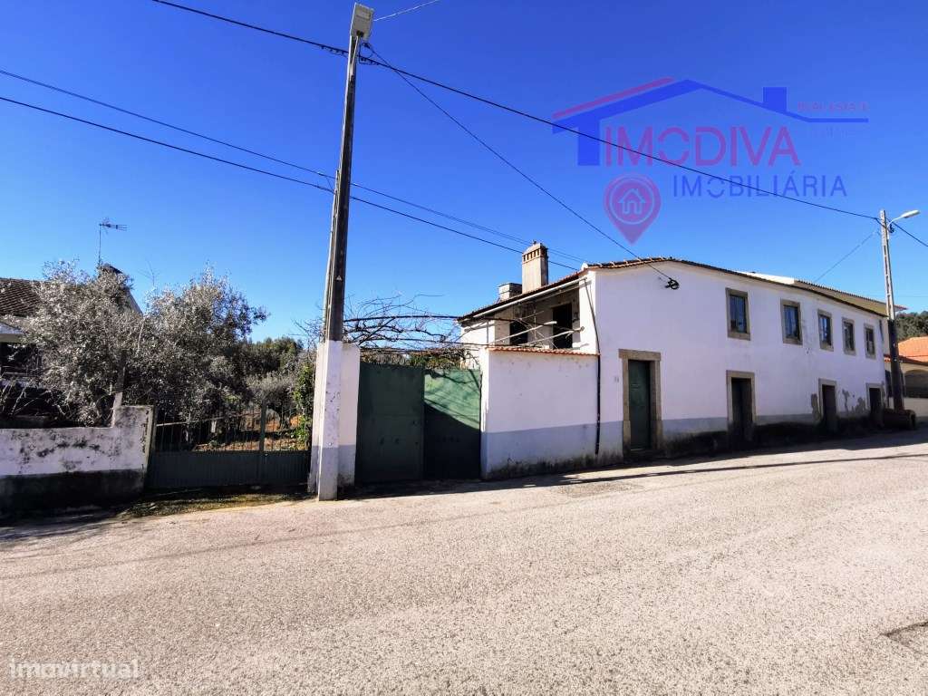 Moradia T3 para reconstrução, com terreno e poço de água na fregues... - Grande imagem: 1/34