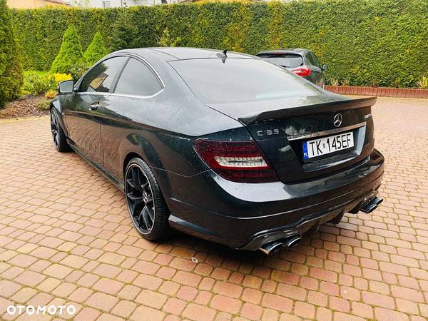 Mercedes-Benz Klasa C 63 AMG Coupe AMG SPEEDSHIFT MCT - 10