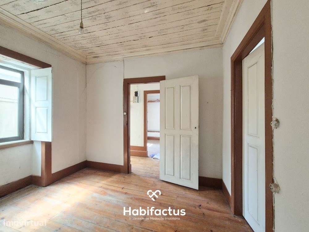 Moradia T3 em Pedra Remodelada para venda em Viseu-17